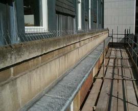 Balkon n kus kovucu tel